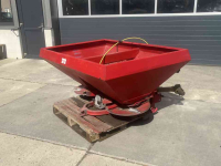 Distributeur d‘engrais Lely 600 ltr