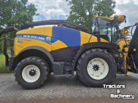 Ensileuse automotrice New Holland FR780