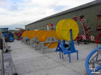 Distributeur à tuyau flexible trainé De With Slangen en slanghaspels
