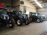Pièces d&#8216;occasion pour tracteurs New Holland Onderdelen voor TS115, 6640, TS90, TW/600/10 SERIE