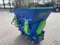 Épandeur de sciure pour des logettes Ceres CBS-1300
