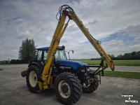 Tracteur New Holland New holland 8360 herder grenadier mbk 135 ls