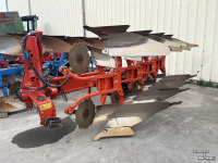 Charrues Kuhn VARI MASTER 121
