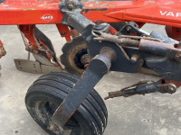 Charrues Kuhn VARI MASTER 121