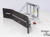Rabots à lisier Qmac Rubber manure scraper 1.50 mtr hookup Macks 227