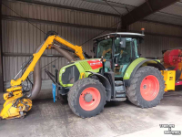 Combinaison faucheuse-aspirateur Claas Arion 530 Powershift Herder Musketier KA 180 maaiarm Veenhuis JVSK 6.000 opvangwagen
