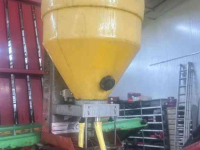 Autres matériel et accessoires de prairie  Kuiltoegmiddel dispenser  Verdeler