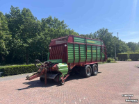 Autochargeuse Strautmann Super Vitesse