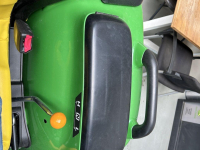Tracteur pour vignes et vergers John Deere 3038E
