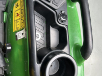 Tracteur pour vignes et vergers John Deere 3038E