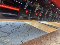 Aérateur de gazon Kubota Koala  1000 klepelmaaiers verticuteermachine leverbaar; 1000, 1200,1600