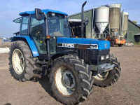 Tracteur Ford 7840