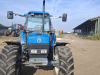 Tracteur Ford 7840