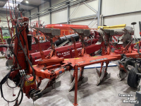 Charrues Kuhn 4 SCHAARPLOEG TYPE VARIMASTER VM153