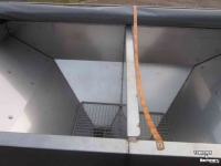 Trémie frontale de semis Swincosem SWINCOSEM FRONTTANK | DUBBELE UITLOOP