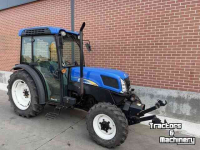 Tracteur pour vignes et vergers New Holland T4040N Compact Tractor