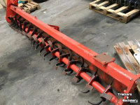 Herse rotative Lely 300 35 rotoreg hydraulische hef en packerrol