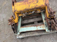 Attaches rapides godets Ahlmann AZ10