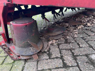 Faucheuse Pottinger Novacat 305 H