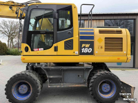 Chargeuse sur pneus telescopique Komatsu PW180-10