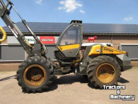 Véhicule automotrice arracheuse forestière Sampo 1066
