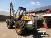 Véhicule automotrice arracheuse forestière Sampo 1066