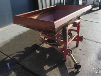 Distributeur d‘engrais Lely Centerliner L1500 enkele schijf kunstmeststrooier zandstrooier zoutstrooier