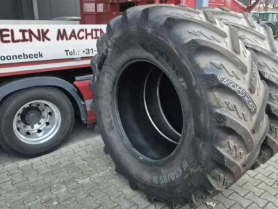 Roues, Pneus, Jantes, Barillets Jumelage Kleber IF650/85R38 Topker IF