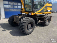 Pelles sur pneus JCB JS145W