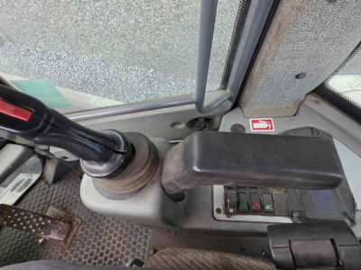 Chargeuse sur pneus Terex SKL834