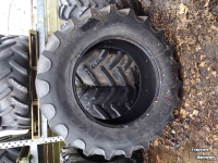 Roues, Pneus, Jantes, Barillets Jumelage BKT 520/85R42