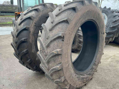Roues, Pneus, Jantes, Barillets Jumelage Vredestein Traction 85 520/85-R42