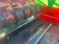 Distributeur de fourrage en bloc Strautmann bvw