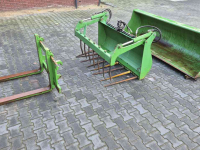 Godet de chargeur frontal John Deere Set van voorlader bak, mestgrijper en palletlepelbord, euro