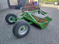 Rouleau brise-motte Jako Weilandrol 205 cm Breed