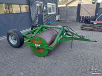 Rouleau brise-motte Jako Weilandrol 205 cm Breed
