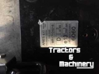 Chargeur Télescopique New Holland LM 7.35 /7.42  Hydr. pickup hits