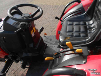 Tracteur pour vignes et vergers Shibaura st330