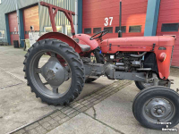 Tracteur Massey Ferguson MF825