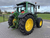 Tracteur John Deere 6220