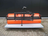 Balayeur Hofstede Veegmachine  veeg borstel machine trekker tractor 60cm borstel
