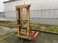 Elévateur CM Hefmast voor tractor met opklapbare lepels