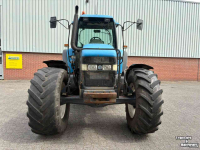 Tracteur New Holland 8360