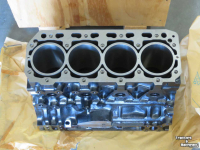 Tracteur New Holland T 3030/T 3020 Motorblok  Boomer 40 Parts nr:87289321/87289298 Cilinderkop MT20117716