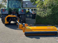 Bras avec tondeuse à fléaux Ferri ZMTE 2000 PRO