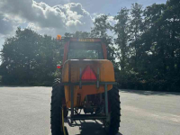 Tracteur Renault 551