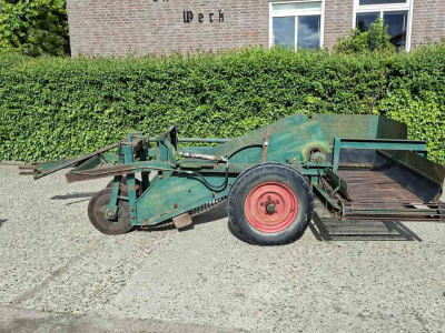 Arracheuse de pommes de terre BAV voorraadrooier aardappelrooier