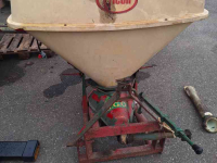 Distributeur d‘engrais Vicon Pendelstrooier