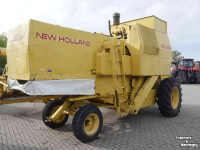 Moissonneuse batteuse New Holland Clayson M 140