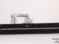 Autres matériel et accessoires d´étable Qmac 180 MECH SCHUIN MANITOU